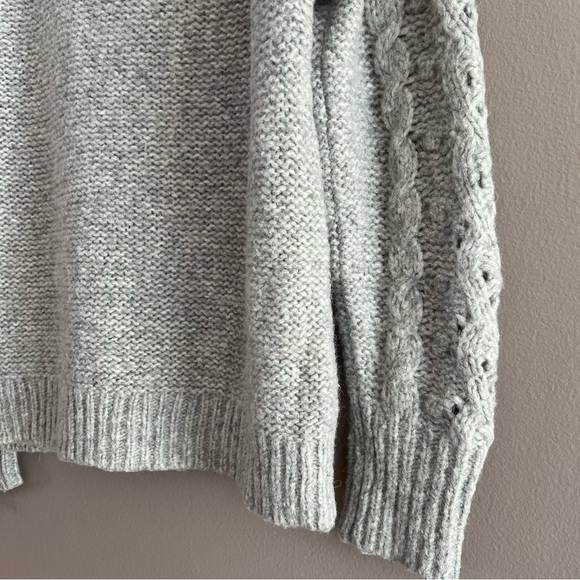 J.Crew Wool Alpaca Blend Cable Knit Pointelle Popcorn Flower Sweater Gray XSmall - Picture 7 of 13